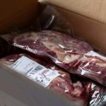 Stor- köttlåda, ca: 27 - 30kg  Pris:245 kr/kg